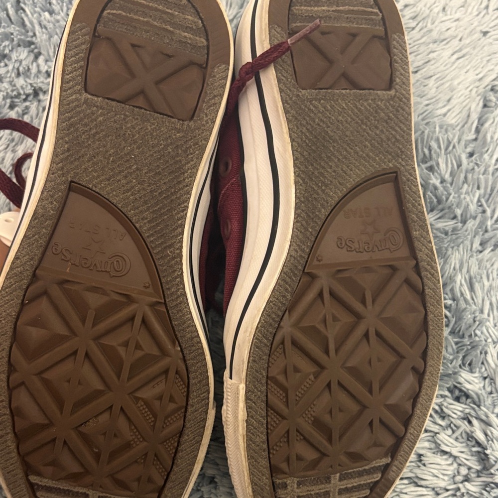 Converse Woman Maroon Sneakers - Picture 11 of 11